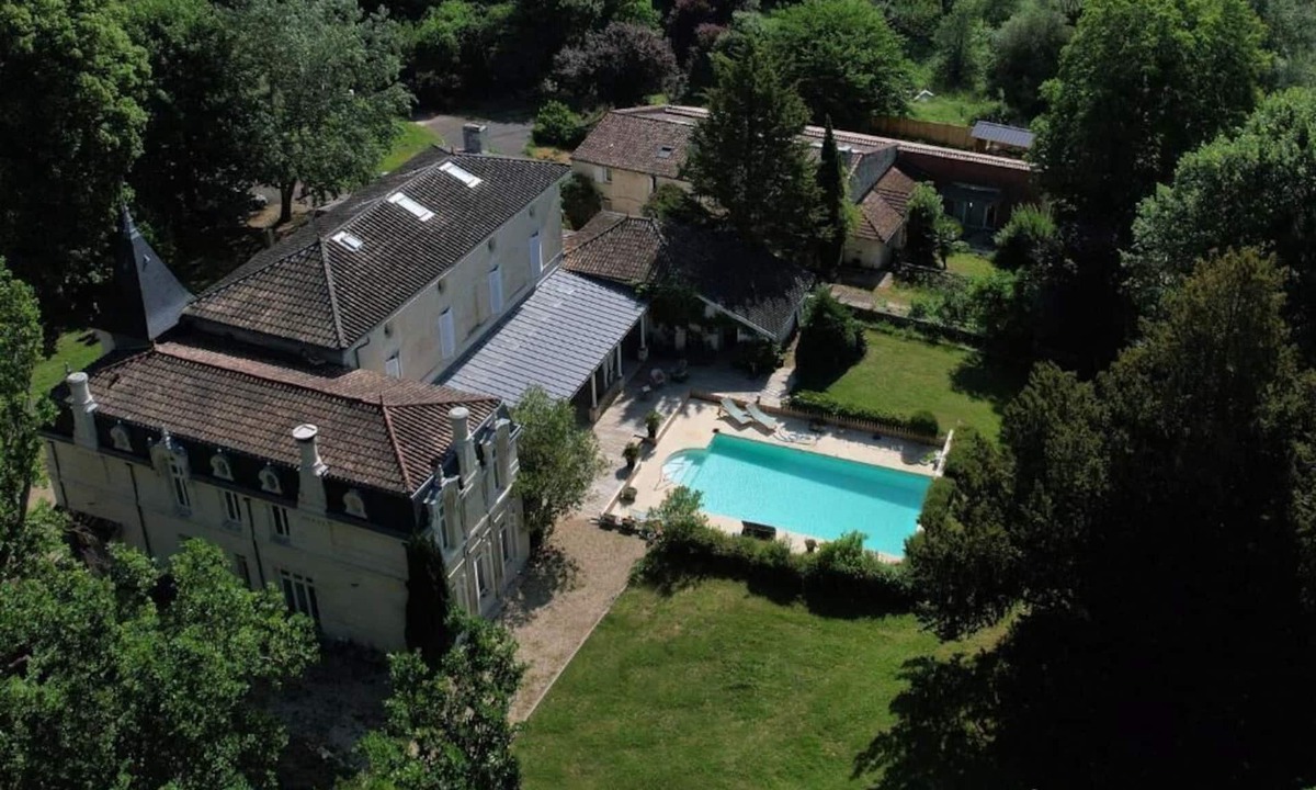 Artigues-pres-Bordeaux Bed & Breakfast | Château Fleur d'Aya