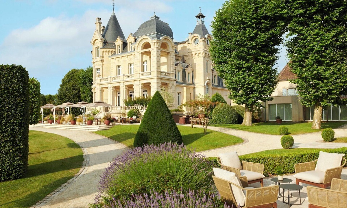 Saint-Emilion Hotel | Château Hotel Grand Barrail