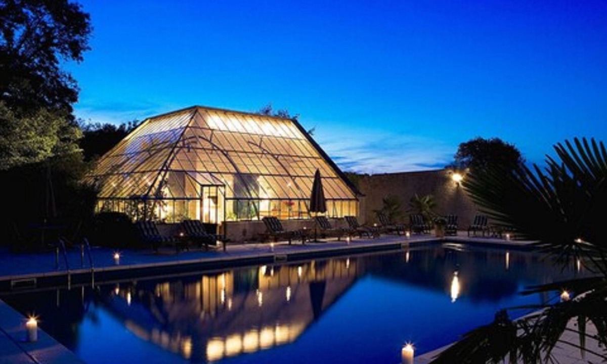 Commes Hotel | Château La Chenevière