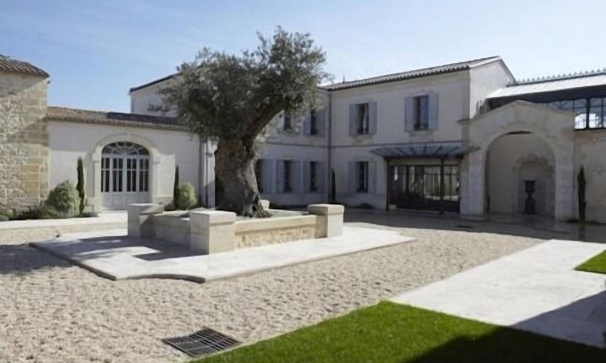 Lussac House | Château la Rose Perriere