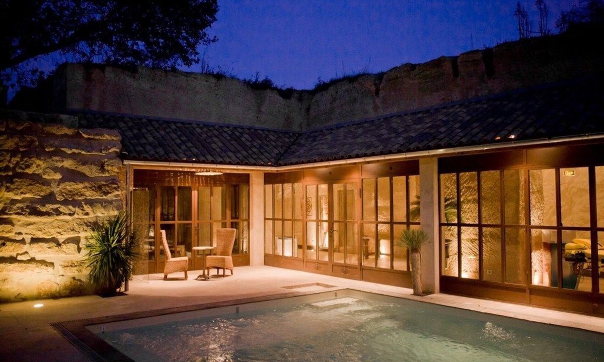 Lussac Bed & Breakfast | Château Latour Segur Suites & Spa