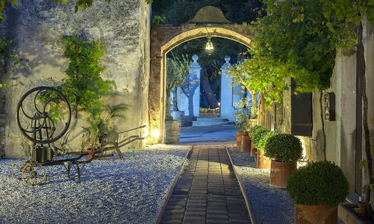 Gruissan Bed & Breakfast | Château le Bouïs