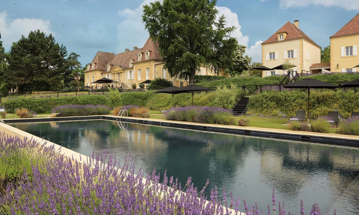 Mouleydier Hotel | Château les Merles