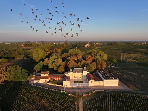 Neac Apartment | Château Moncets