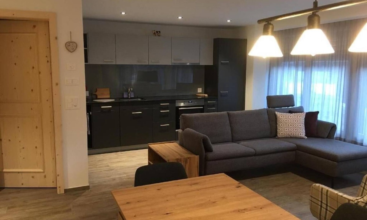Wengen Apartment | Chäs-Gruebi Wohnung Hirsch by Interhome