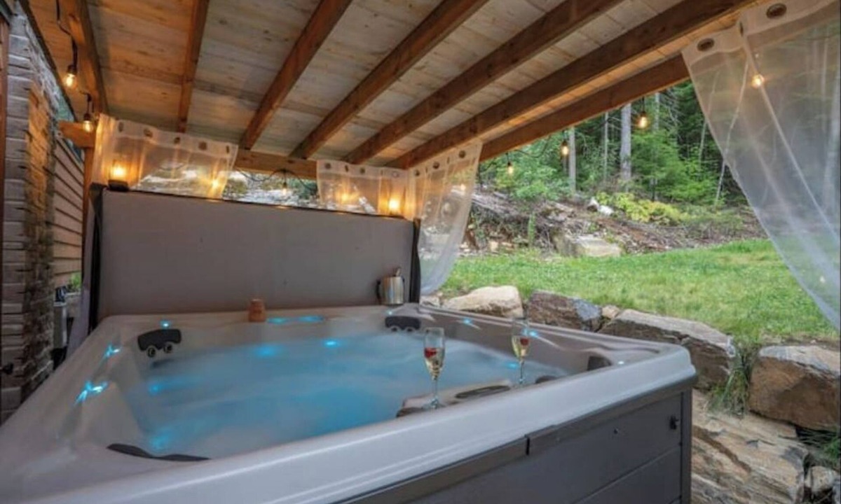 Sainte-Marcelline-de-Kildare Ski Chalet | Chalet Le Vallon Royal & SPA