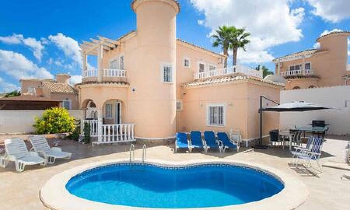 Quesada Villa | CH Villa Cuenca Atalaya Park (Benijofar)