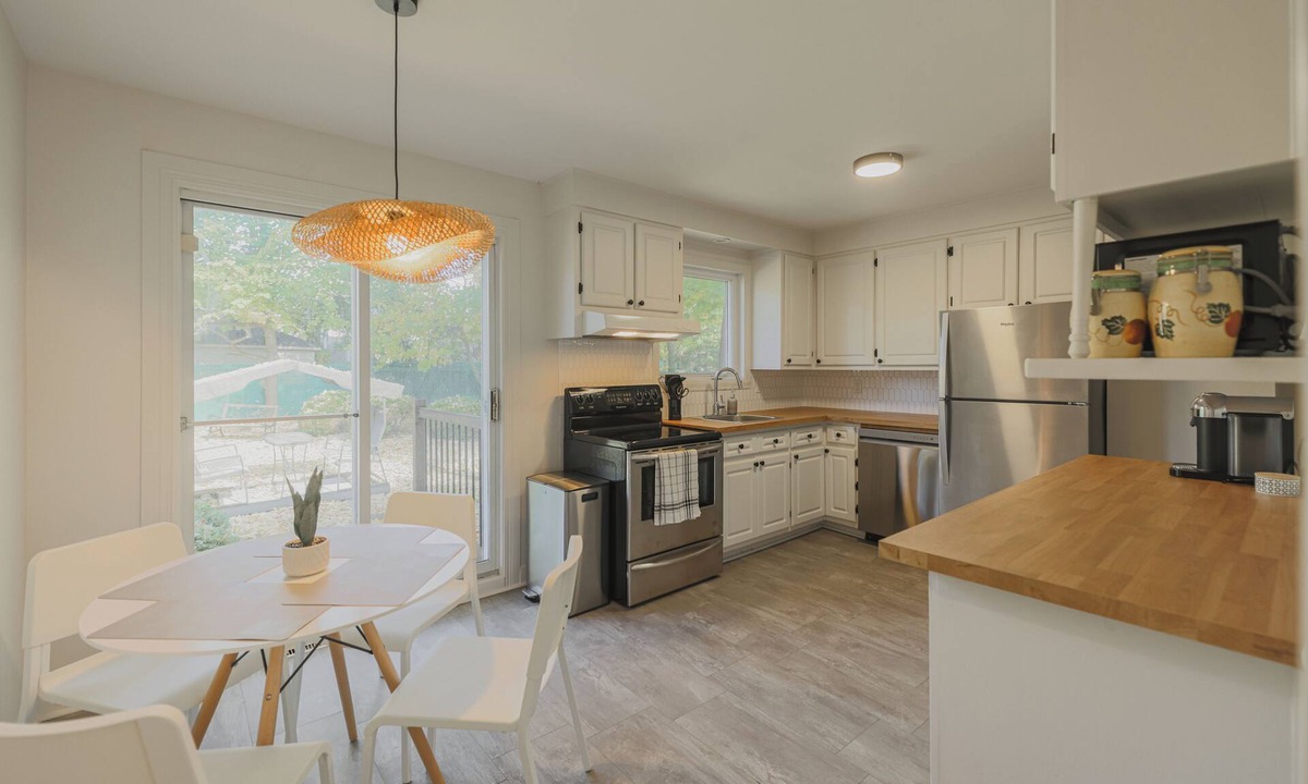 Saint-Bruno-de-Montarville House | Charming, well-maintained 3-bedroom home!