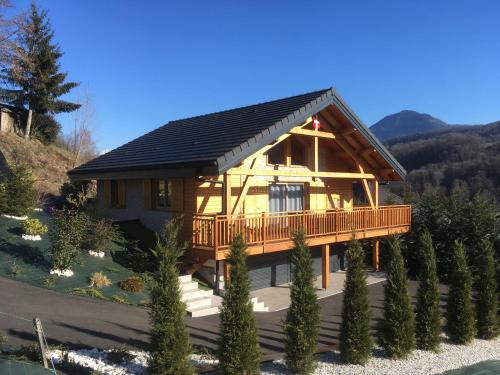 Coise-Saint-Jean-Pied-Gauthier Ski Chalet | chalet a la campagne