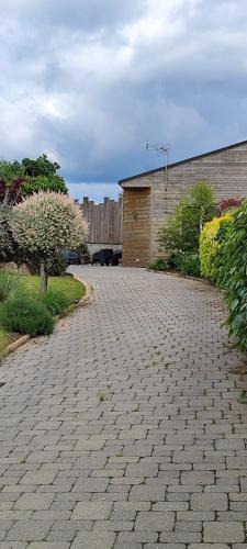 Saint-Pierre-des-Echaubrognes Apartment | Chalet 38 m2, au calme reposant, près du puy/fou