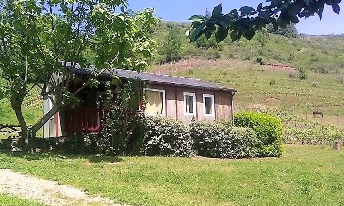 Clairvaux-d'Aveyron Ski Chalet | Chalet Étang du Diable