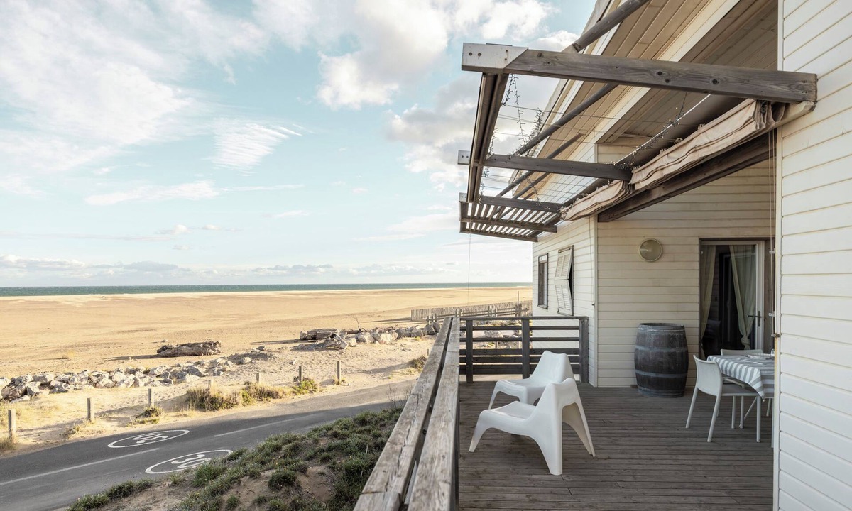 Gruissan Plage Ski Chalet | Chalet 1st row - Sea view terrace