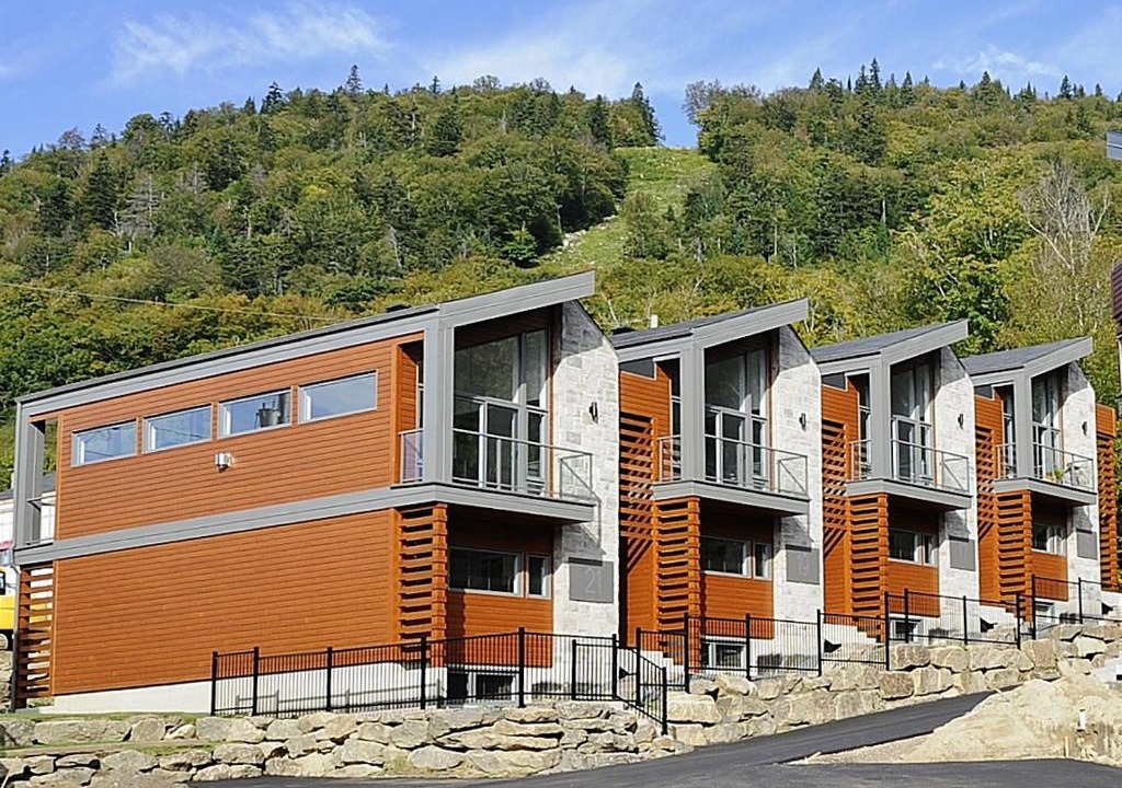 Stoneham Ski Chalet | Chalet 23 Chemin des Quarante by Les Chalets Alpins
