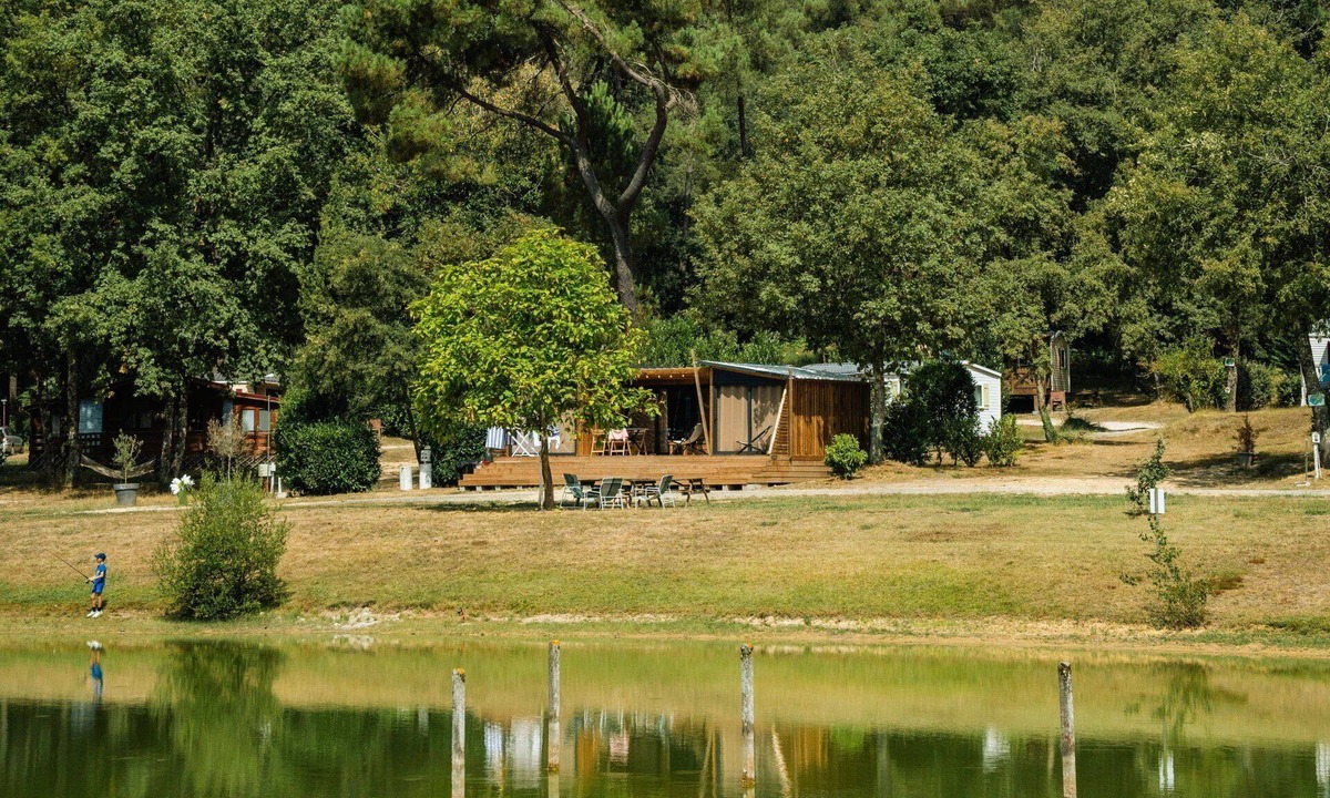 Douville Ski Chalet | Chalet 3 étoiles - Piscine - ccafgfa