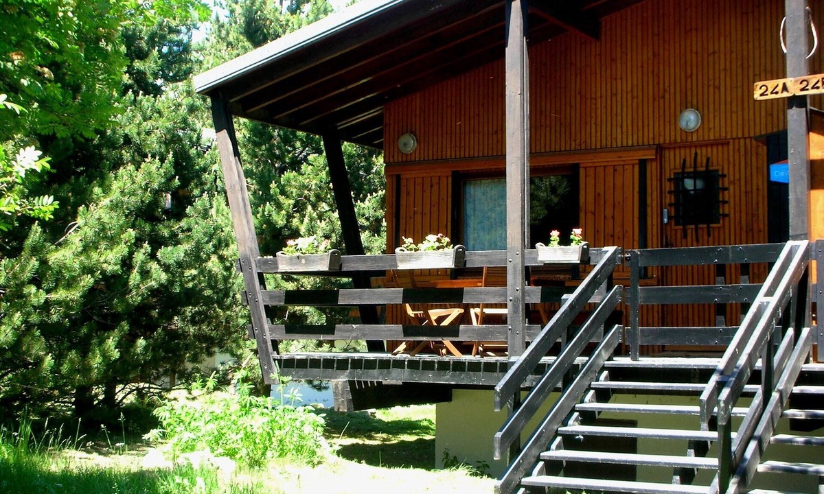 Pyrenees 2000 Ski Chalet | Chalet 4/5 people in Pyrénées 2000 in a pine glade near Font Romeu