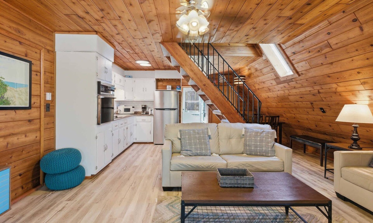 Stevensville Ski Chalet | Chalet #65 Family Chalet Near Courts & Amenities
