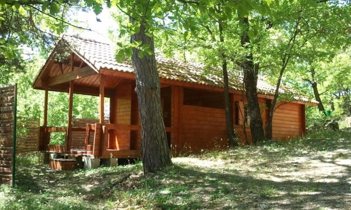 Simiane-la-Rotonde Cabin | Chalet Acanthe
