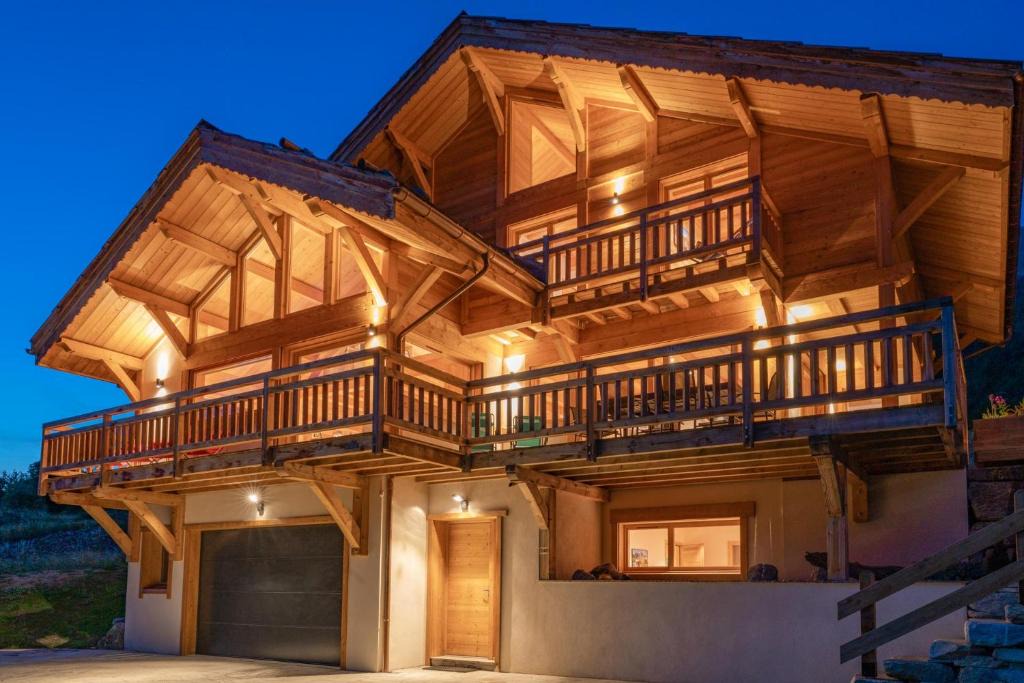 Monetier-les-Bains Ski Chalet | Chalet Aigle