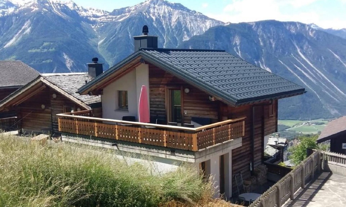 Albinen House | Chalet Angelika by Interhome