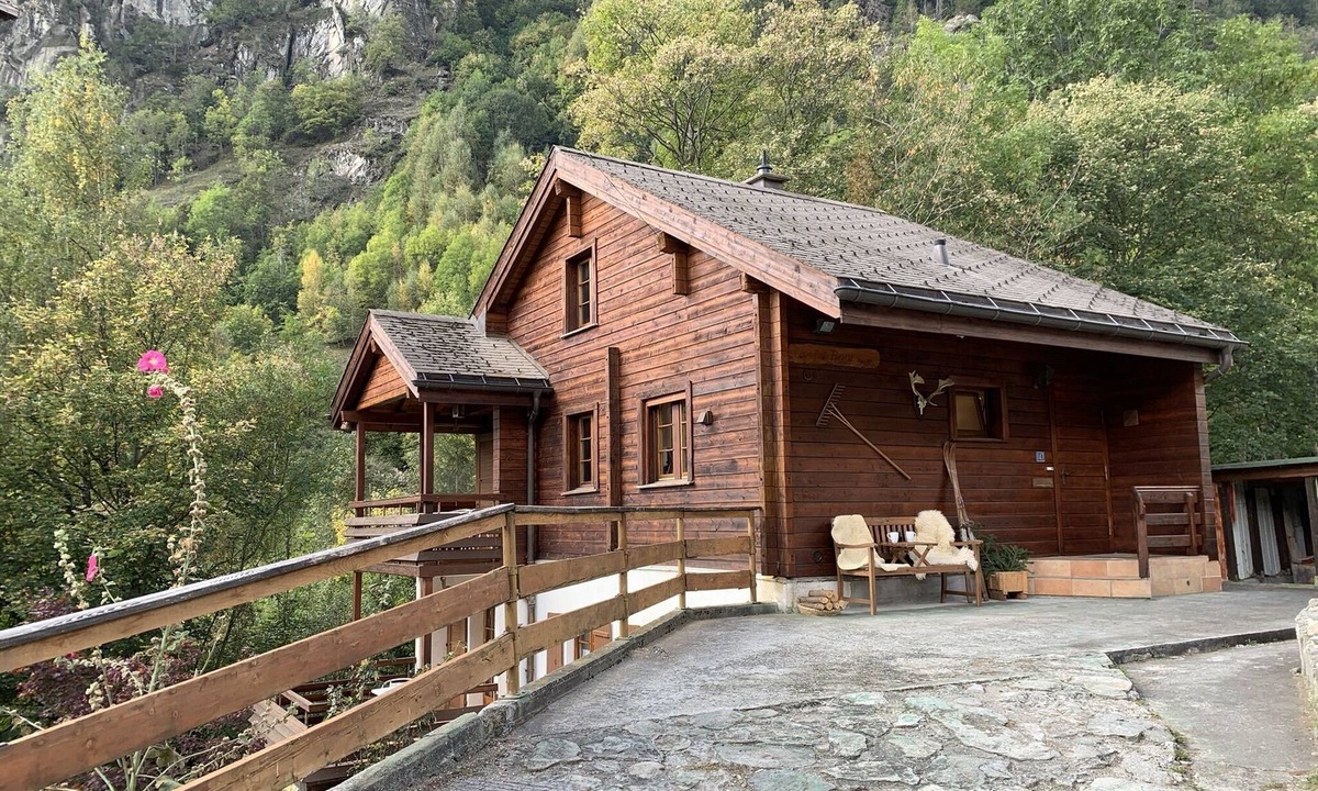 Naters Ski Chalet | Chalet Anni: Cozy living in the Valais