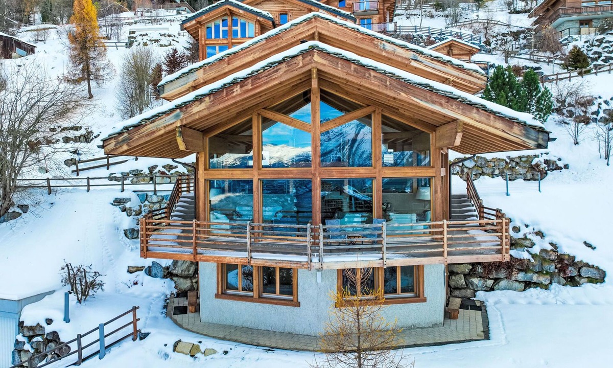 Nendaz House | Chalet Aquarius by Interhome