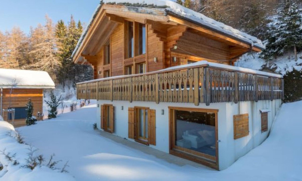 Saint-Pierre-de-Clages House | Chalet Asphodel by Interhome