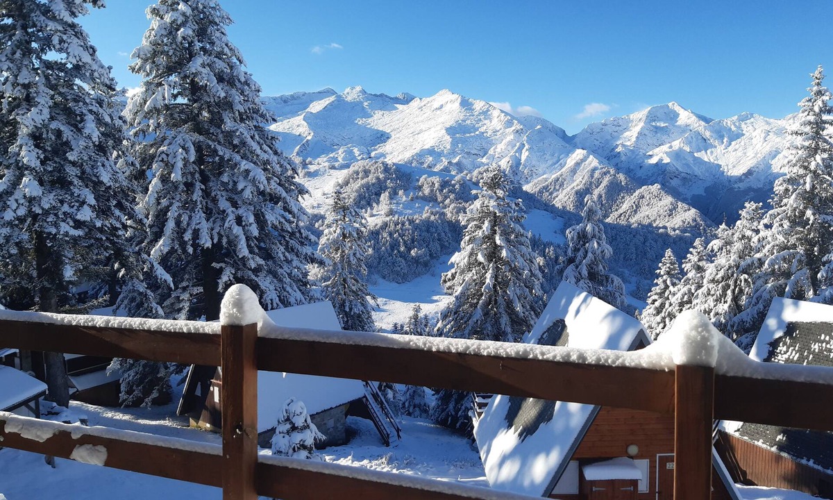 Guzet Neige Ski Chalet | Chalet au Coeur de Guzet 1500m - vue Dégagée sur les Montagnes