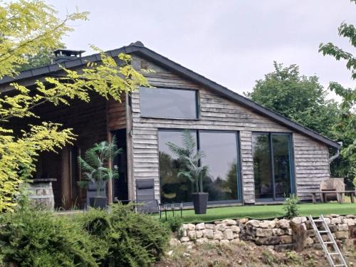 Saint-Loup-Terrier Ski Chalet | Chalet avec bain à remous à Saint-Loup-Terrier
