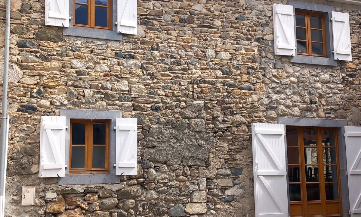 Aste-Beon Ski Chalet | CHALET BERGERIE 10Pers OSSAU PYRENEES 5MN LARUNS PROX 3 STATIONS Terrace Garden