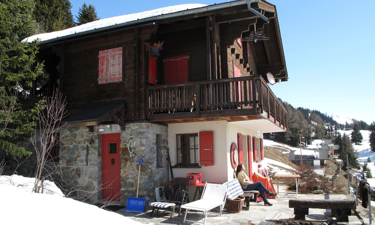 Riederalp Ski Chalet | Chalet Bergpieper, Swiss chalet-style apartment with a dream view
