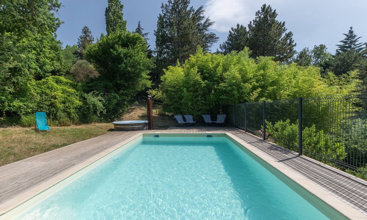 Darbres Ski Chalet | Chalet 'Blanc 8 Personnes' with Balcony and Wi-Fi