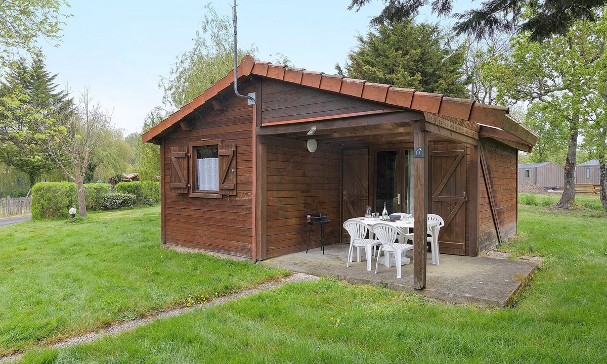 Saint-Gervais RV Rental | Chalet “Bois 9” with Shared Pool and Private Terrace
