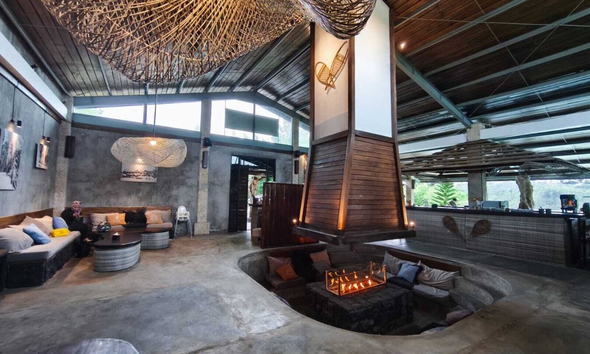 Tosari Hotel | Chalet Bromo lounge & lodge