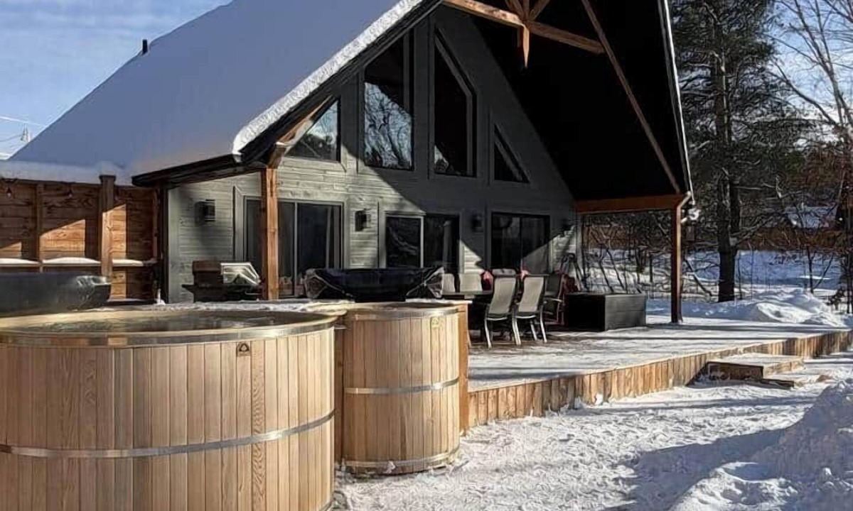 Fort Coulonge Ski Chalet | Chalet RiverScape | Nordic Spa River Escape