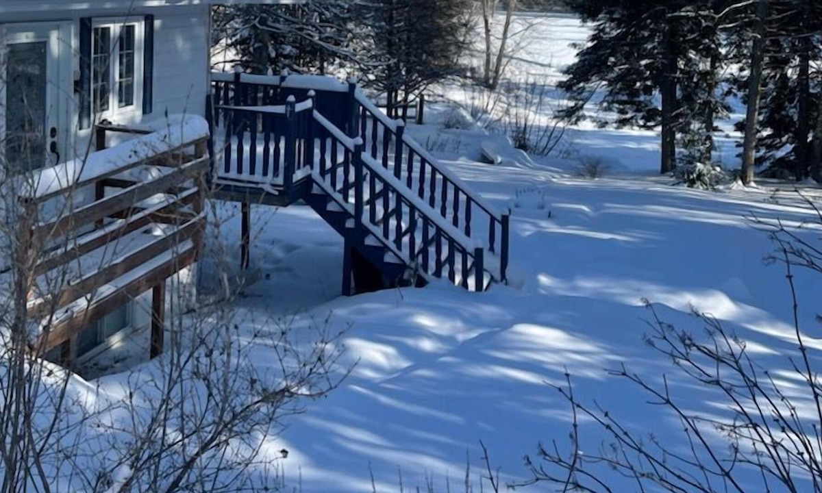 St-Adolphe-d'Howard Cabin | Chalet privée - Lac Huguette avec Spa