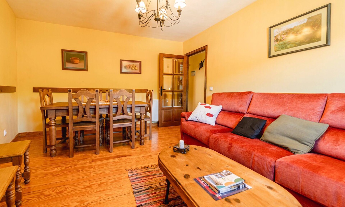 Valle de Valdelaguna House | Chalet 'Casa Rural Las Hoyas I' with Mountain View
