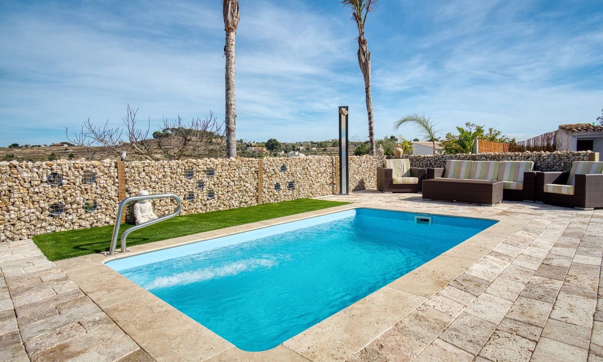 Benissa House | Chalet 'Casa Stone' with Mountain View, Private Pool and Wi-Fi