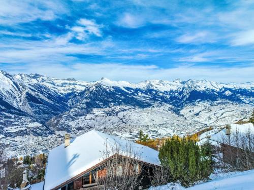 Saint-Pierre-de-Clages Ski Chalet | Chalet Cheechako by Interhome