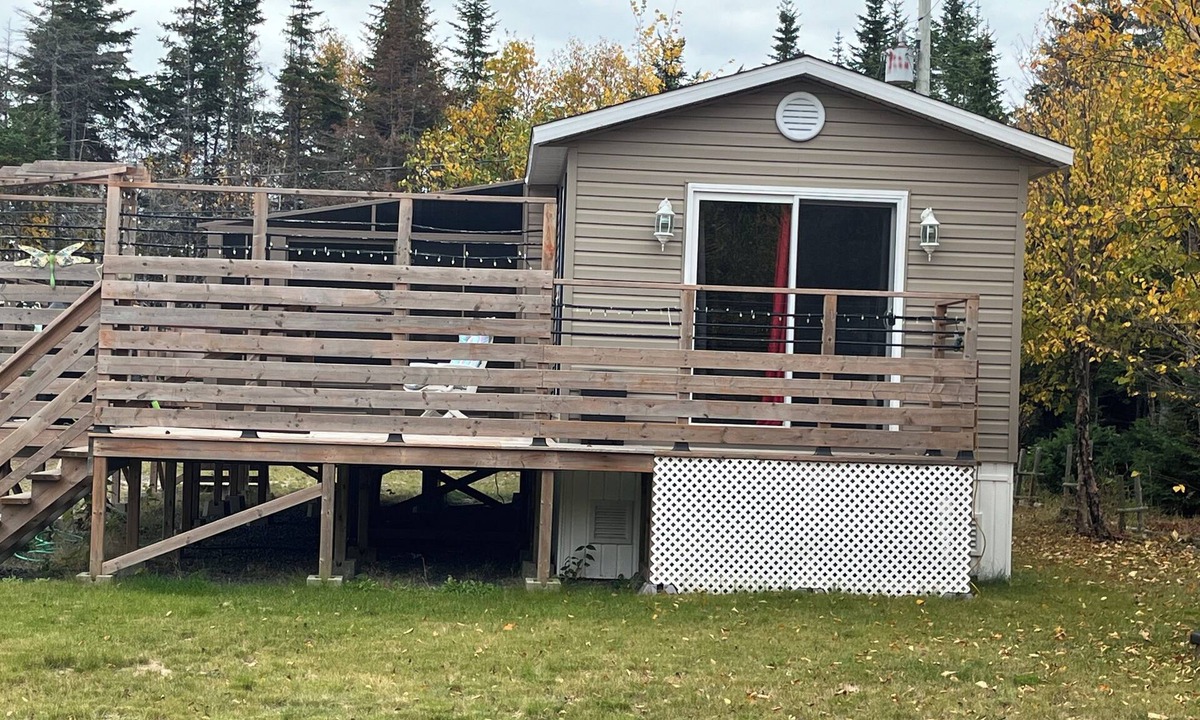 Clarke City Ski Chalet | Chalet chez Mayan et Doly Dogs welcome