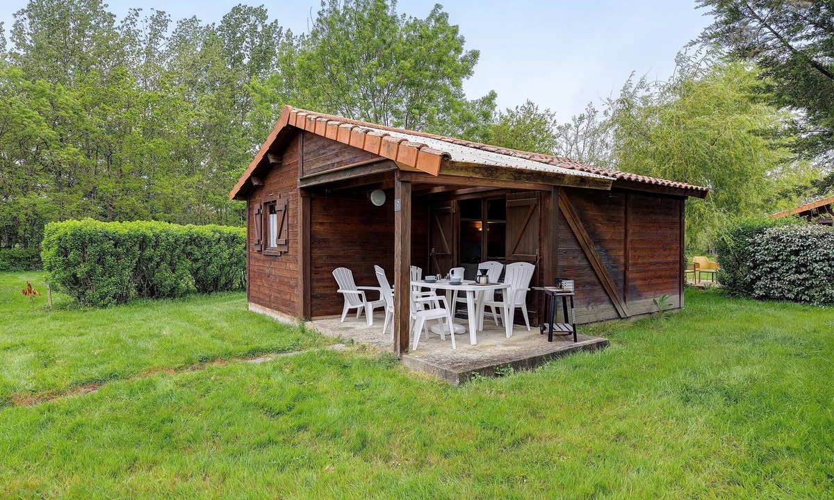 Saint-Gervais RV Rental | Chalet "Confort 20" with Terrace and Shared Pool