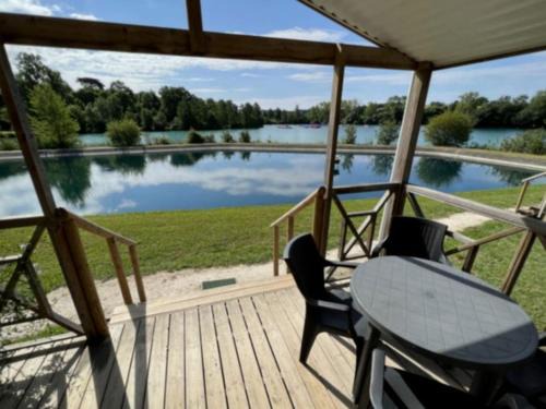 Saint-Vincent-de-Lamontjoie Other | Chalet Confort 4 Pers avec Terrasse - API-1-52-866