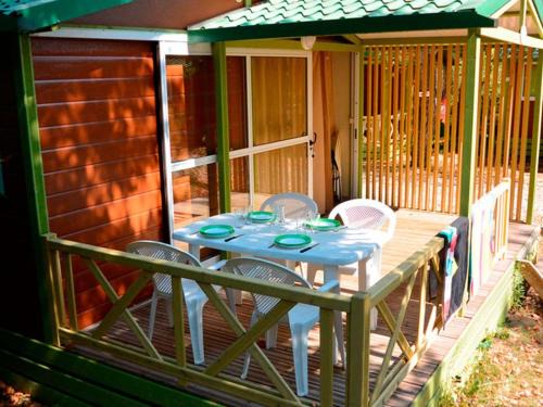 Collias Other | Chalet cosy avec terrasse - 1 chambre, 2 personnes - API-1-52-804