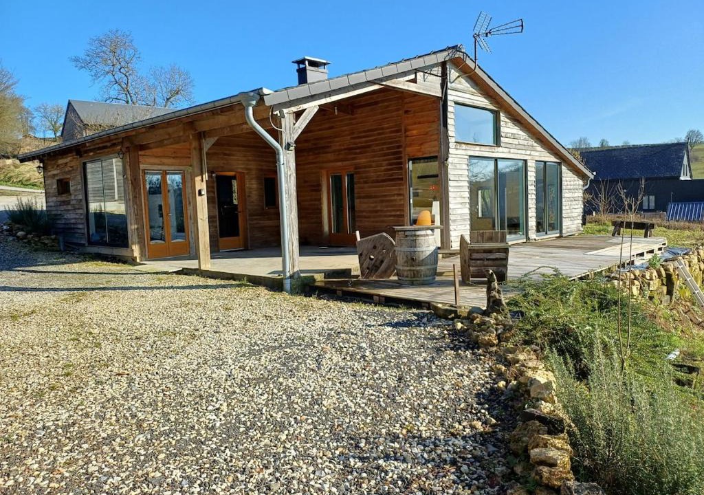 Saint-Loup-Terrier Ski Chalet | Chalet couple