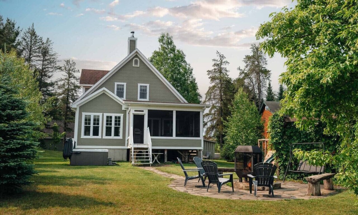 Saint Come Cabin | Chalet Détente : SPA, Foyer!