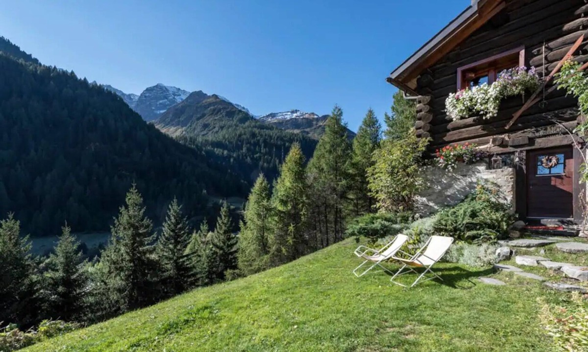 Ronco Bed & Breakfast | CHALET DEI FIORI - ROOM & APARTMENT