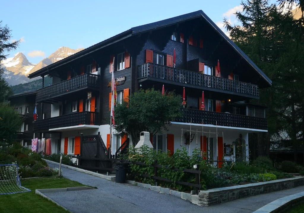 Saas-Fee Apartment | Chalet Delphin
