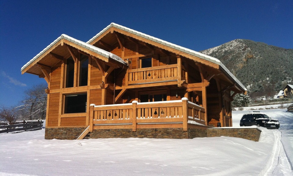 Saint-Dalmas Ski Chalet | Chalet des Sources