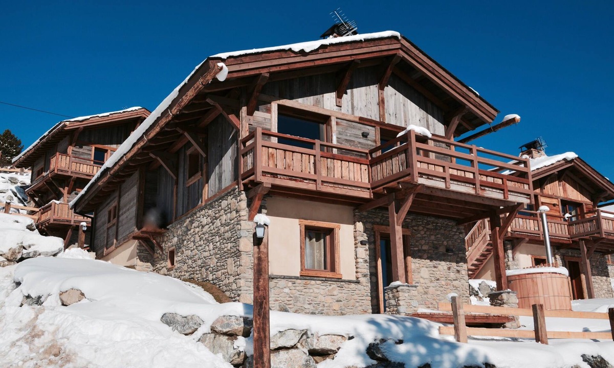 Superbolquere Ski Chalet | Chalet Dovakhiin Collection Perles