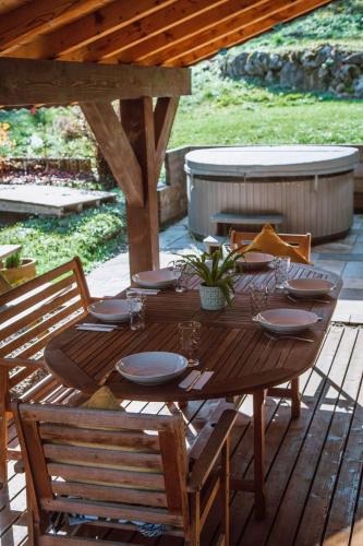 Saint-Jean-dʼAulps Ski Chalet | Chalet Dranse skiVTT - Mountain Voyages chalet