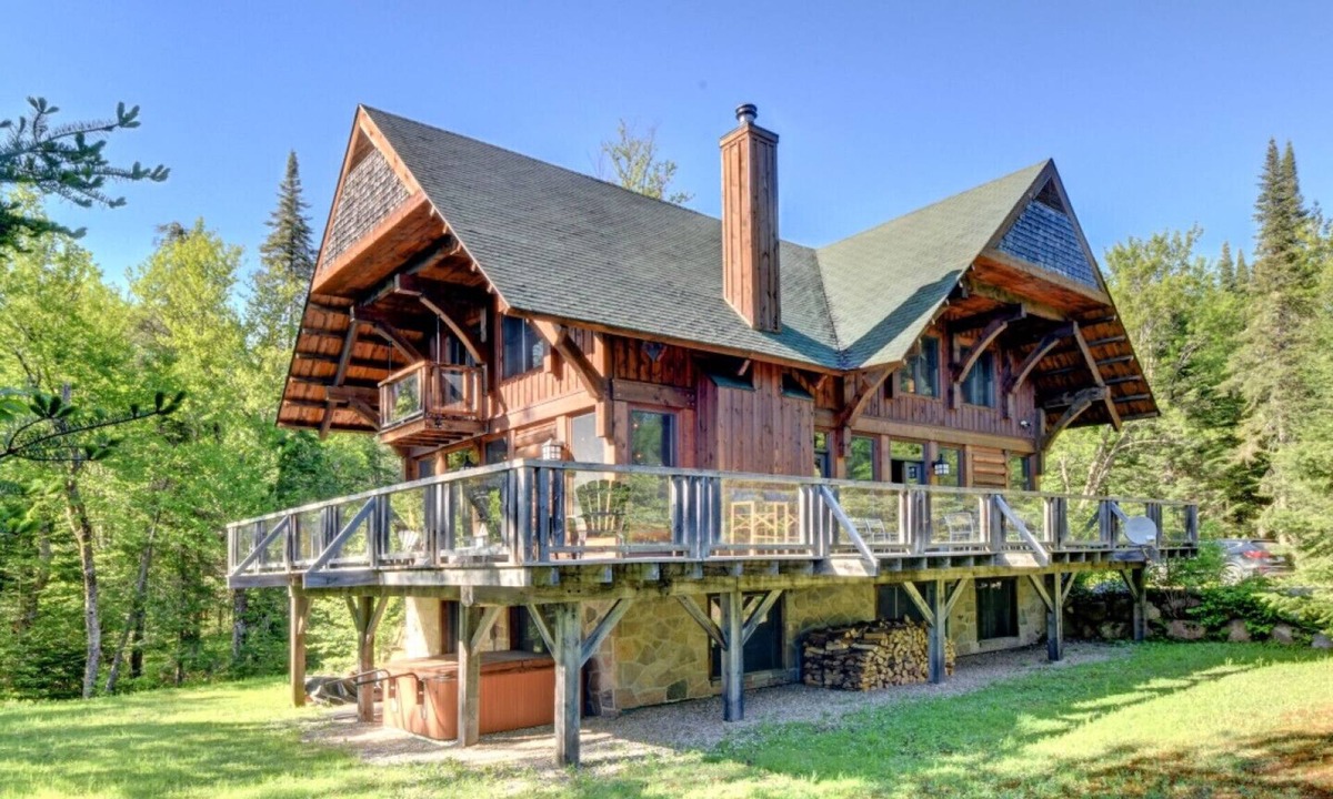 Lac Superieur Village Cottage | Chalet du boisé # 055